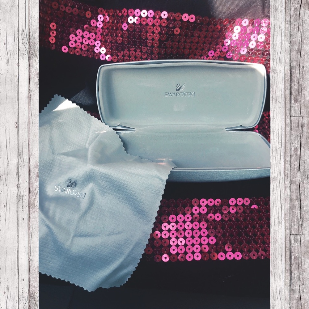 ✨💎Swarovski Eye Glass Case w/Cloth